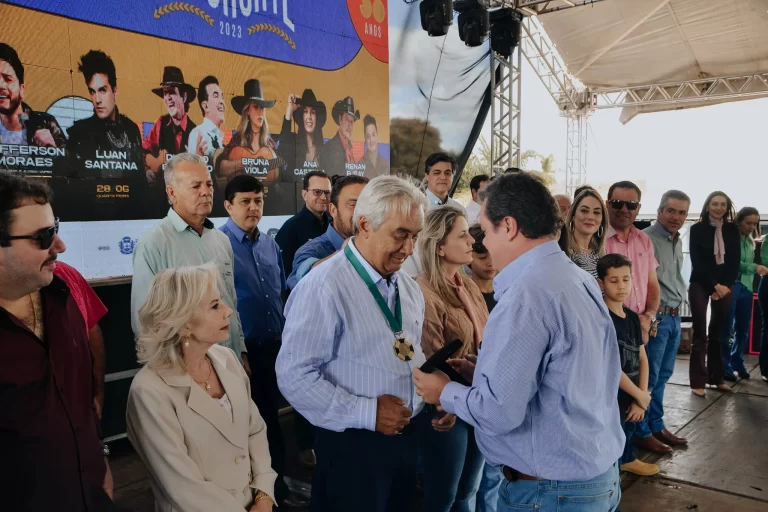 Homenagem ao Produtor Rural Manoel Naves Cardoso: Um Legado de Dedicação e Inovação